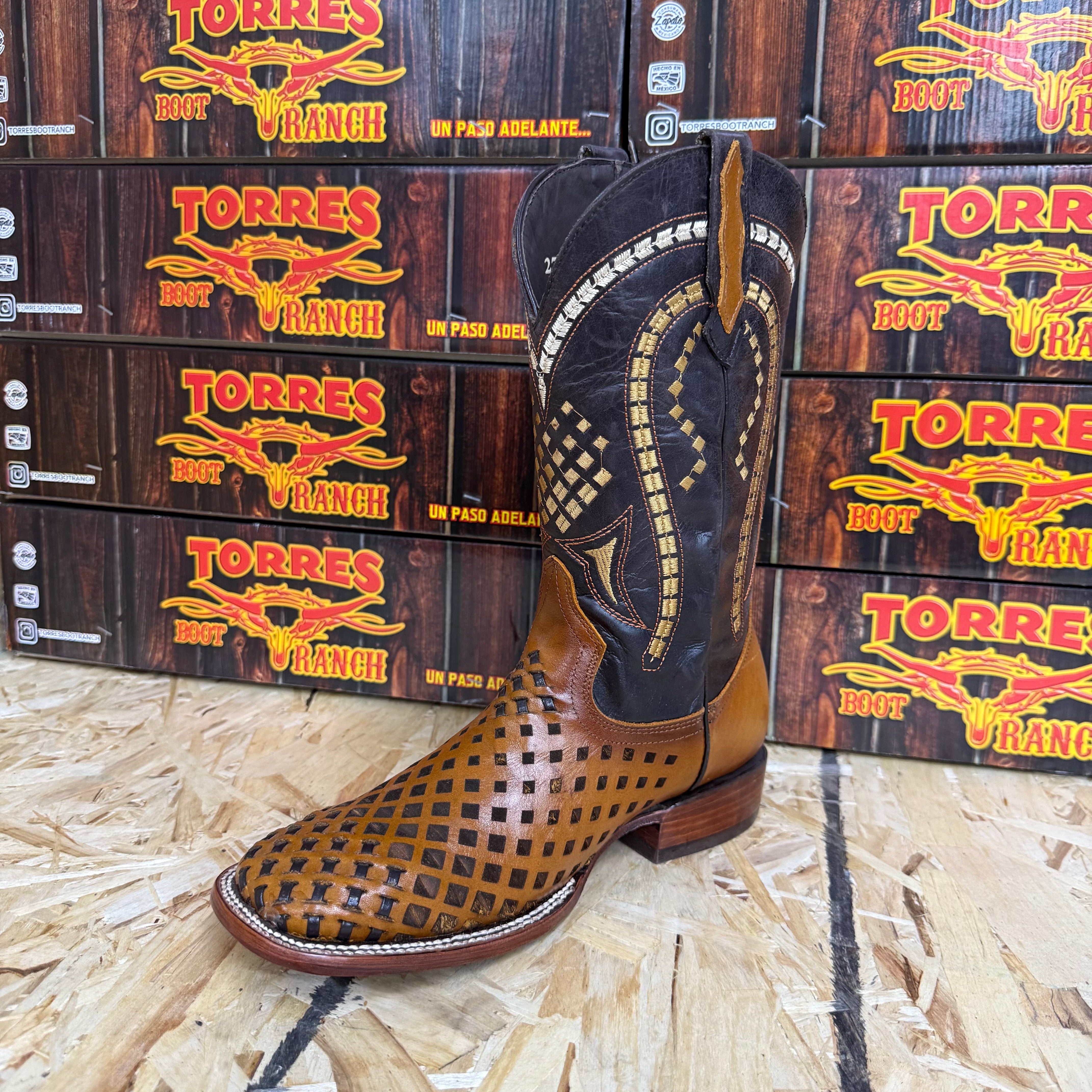 ENGRAVED MIEL LEATHER TORRES BOOT