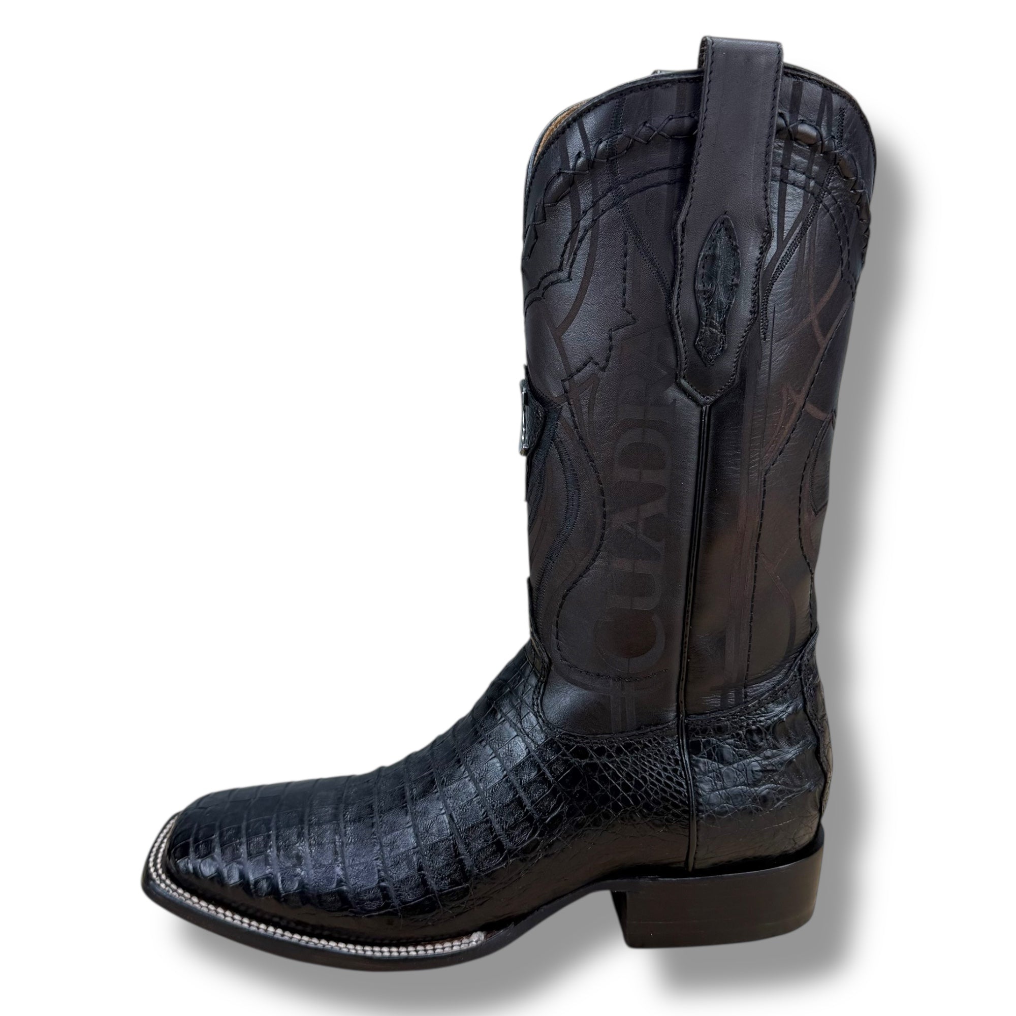 CU678 Engraved Black Cayman Western Boots