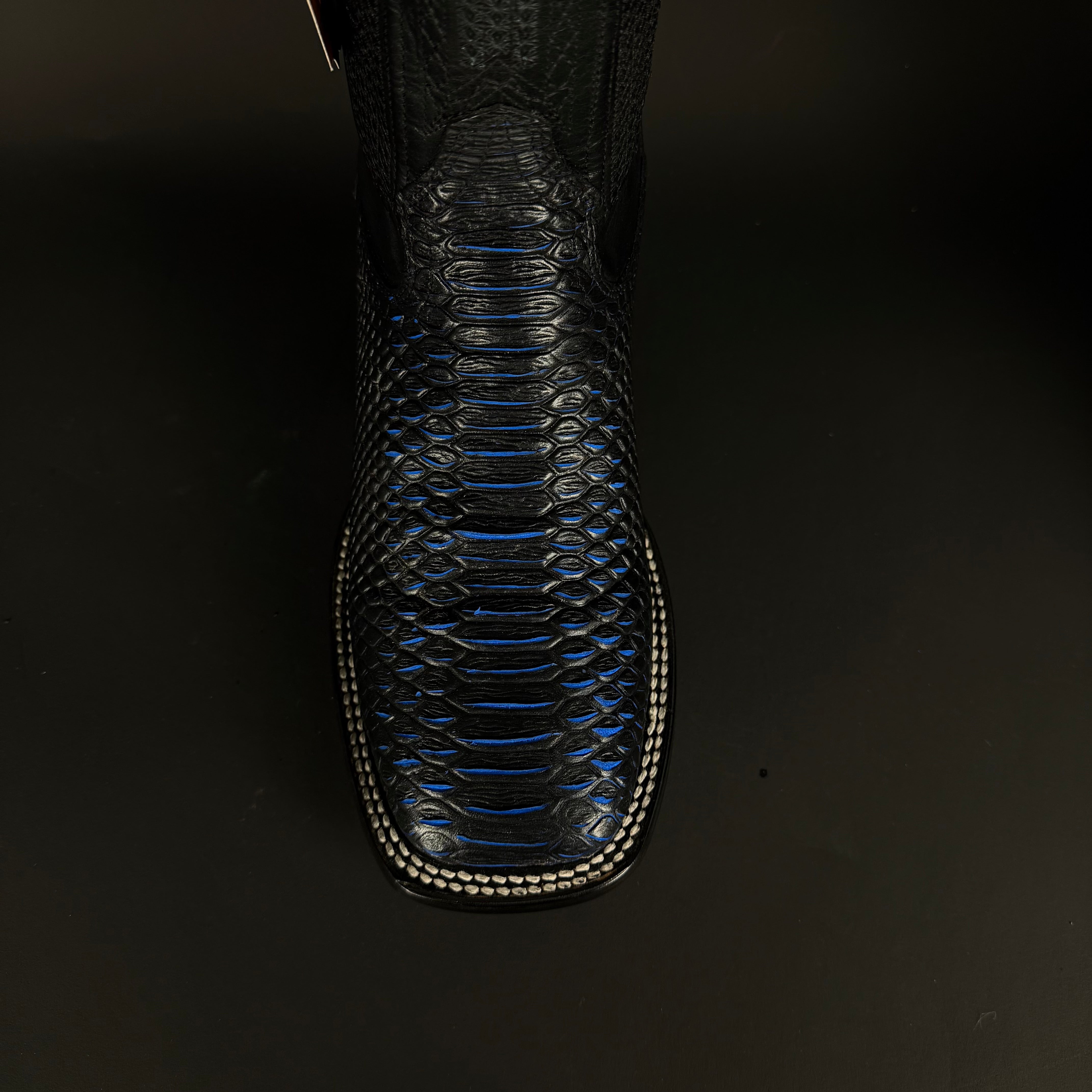 Torres Boot Ranch - Python Print - Black/Blue