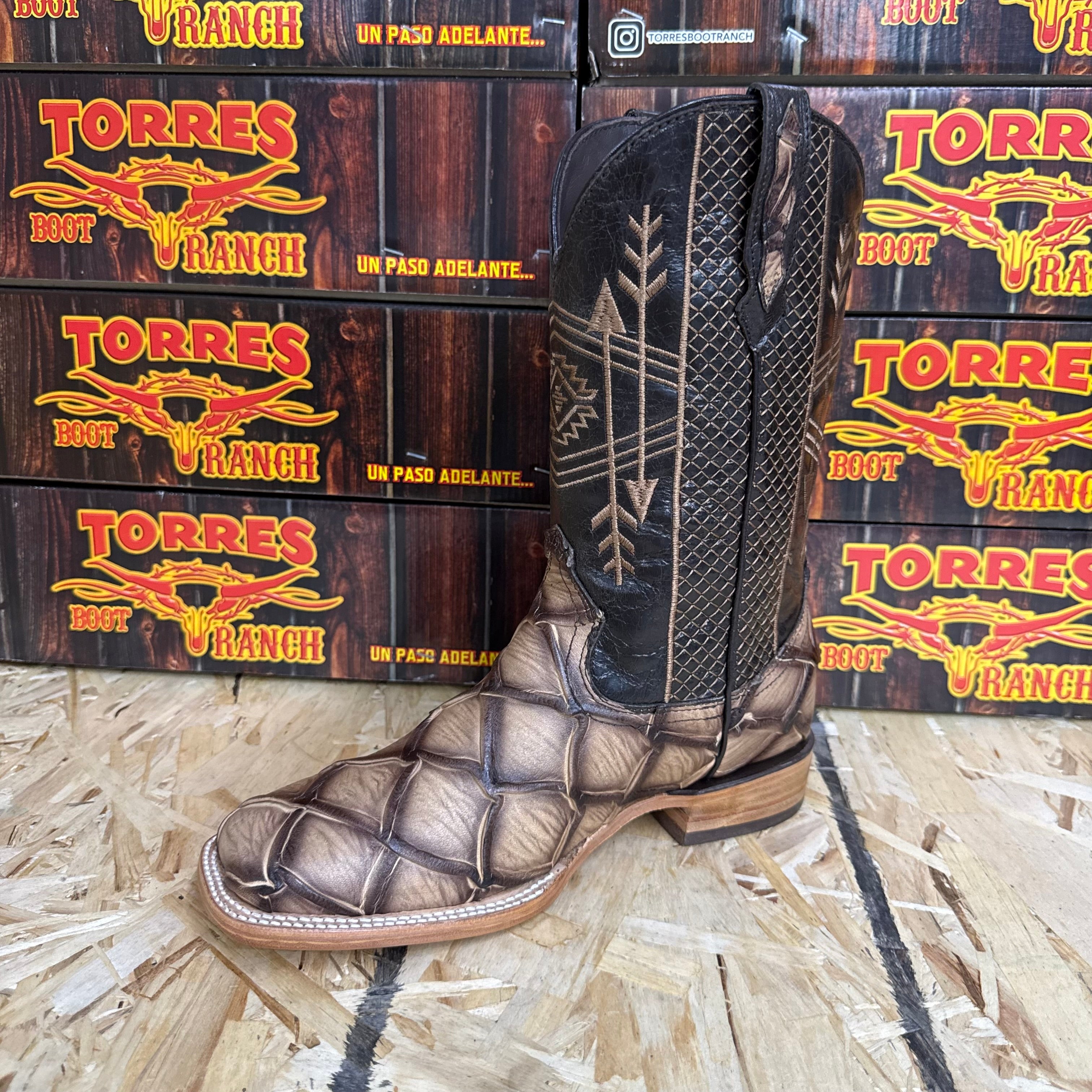 Print Pirarucu Fish Boot Sand