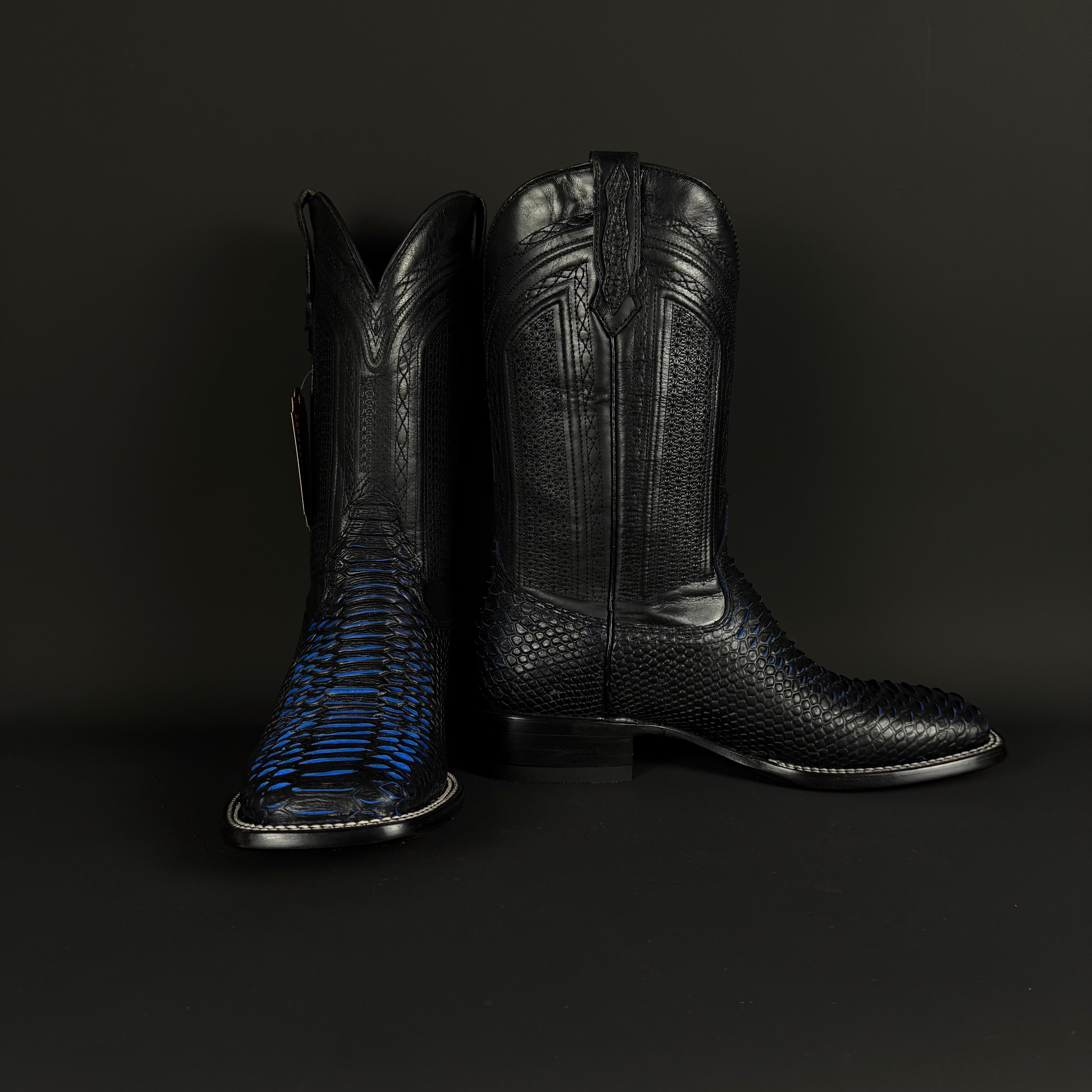 Torres Boot Ranch - Python Print - Black/Blue