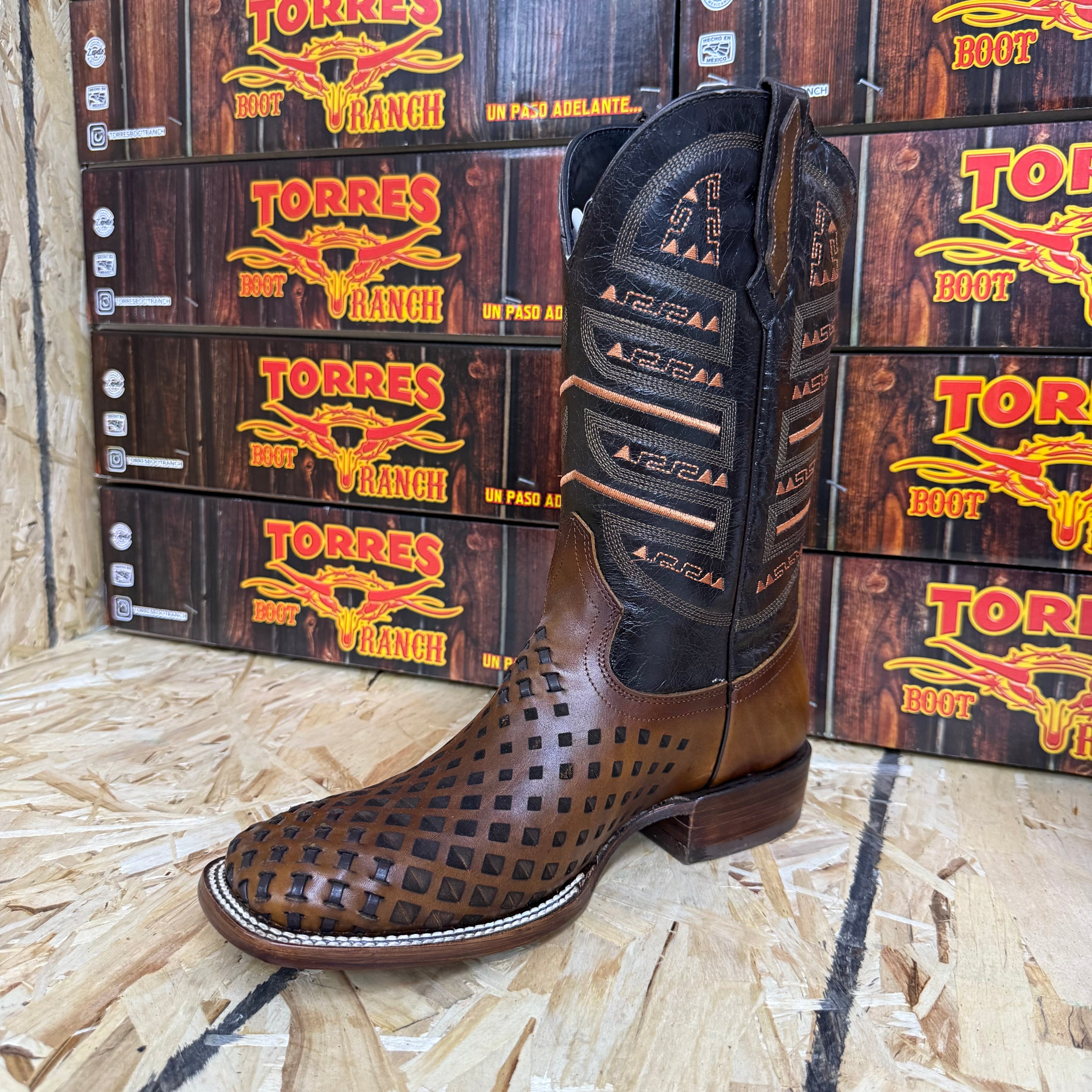 ENGRAVED BROWN LEATHER TORRES BOOT