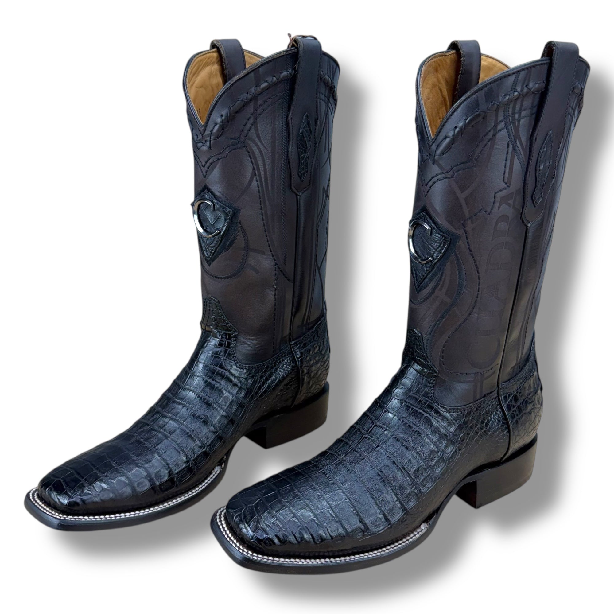 CU678 Engraved Black Cayman Western Boots