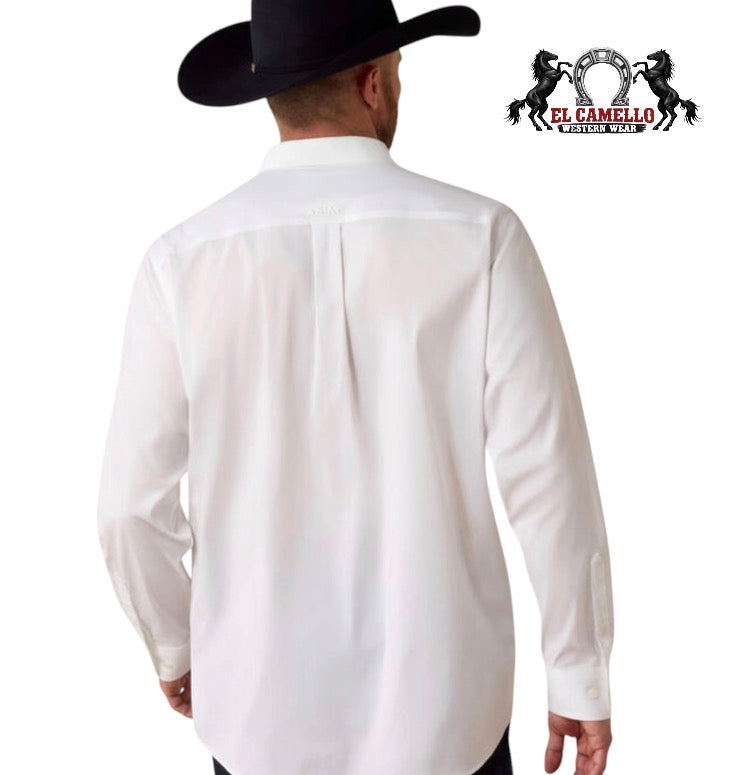 Ariat Men’s White Classic Fit Long Sleeve Button-Down Shirt 10080910