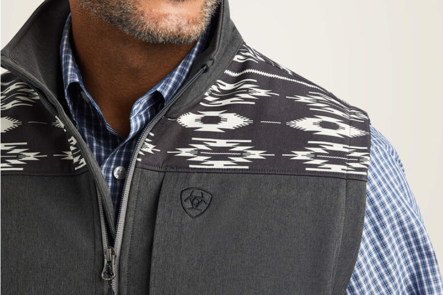 Ariat vernon 2.0 Men’s Charcoal Softshell Vest with Western Yoke Detail