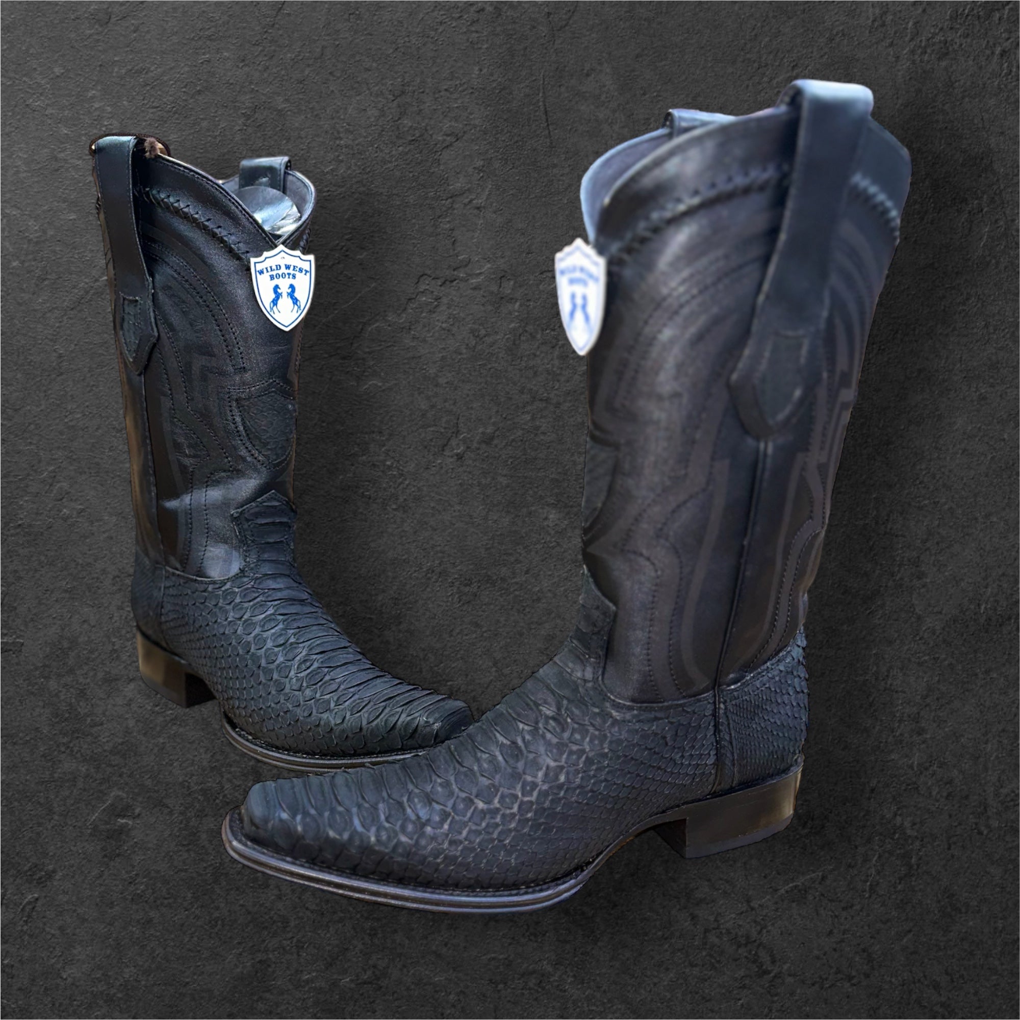 Matte Black Python Narrow Toe1