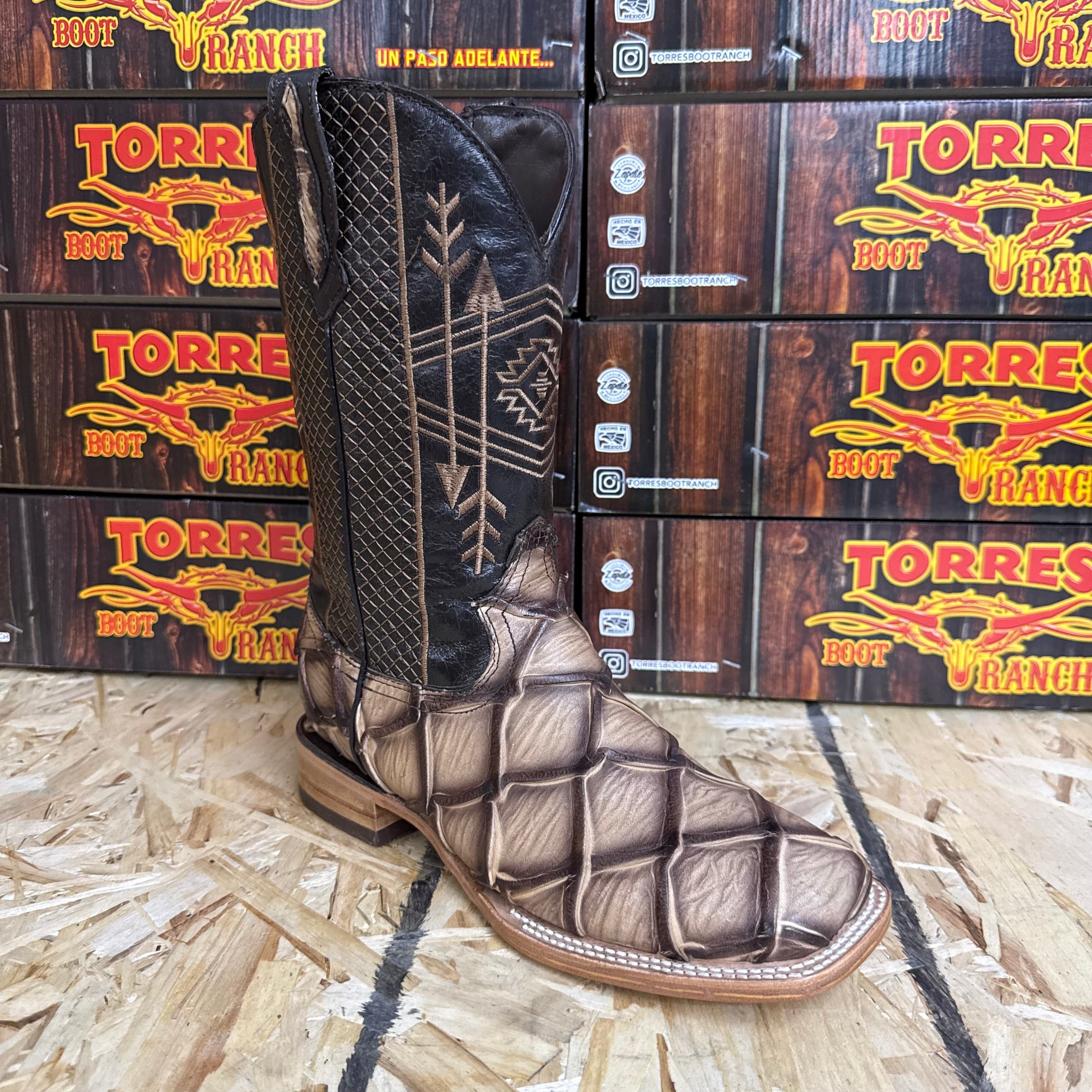 Print Pirarucu Fish Boot Sand