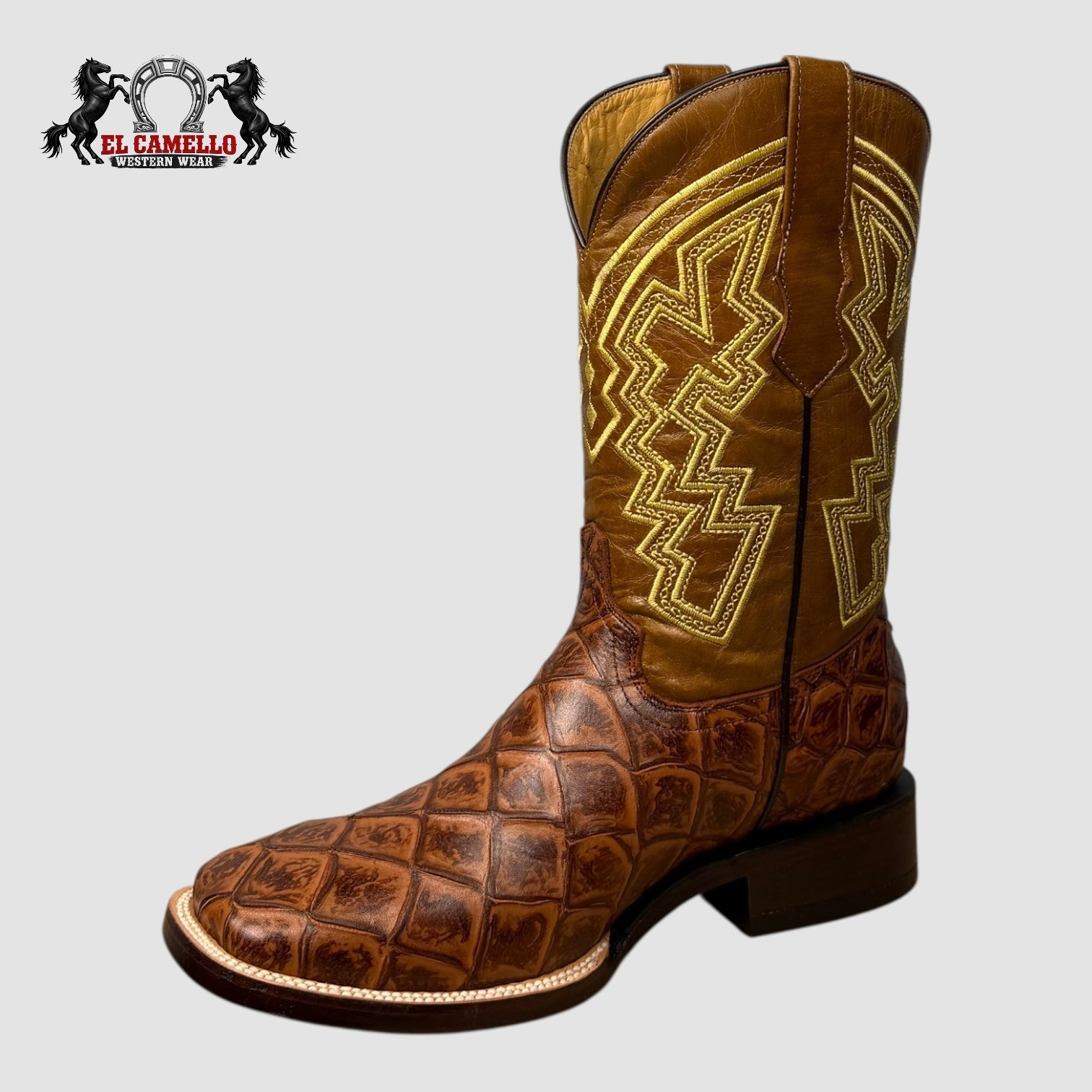 Pescado Grabado Conac Torres Boots