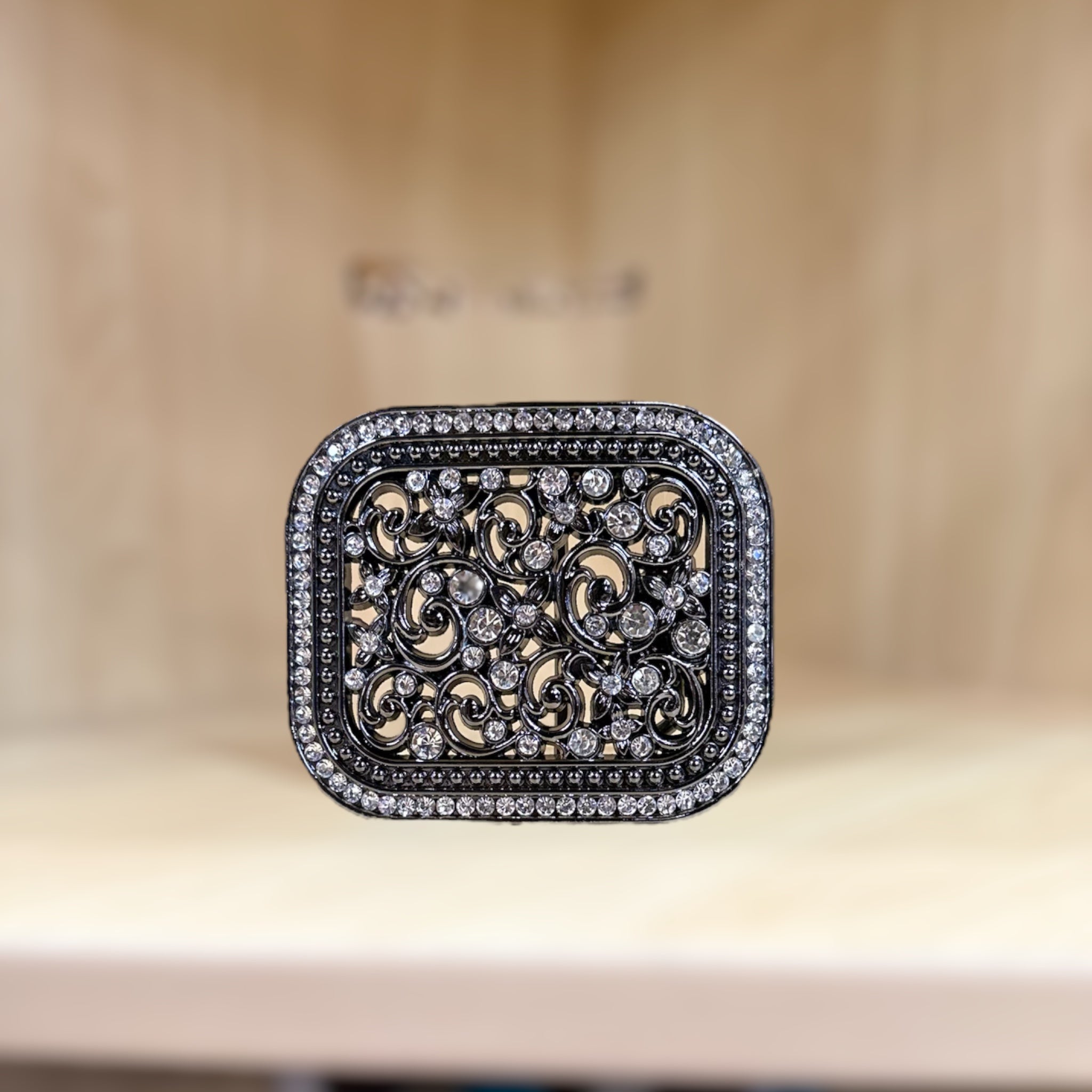 Wmns Embossed Diamond Black