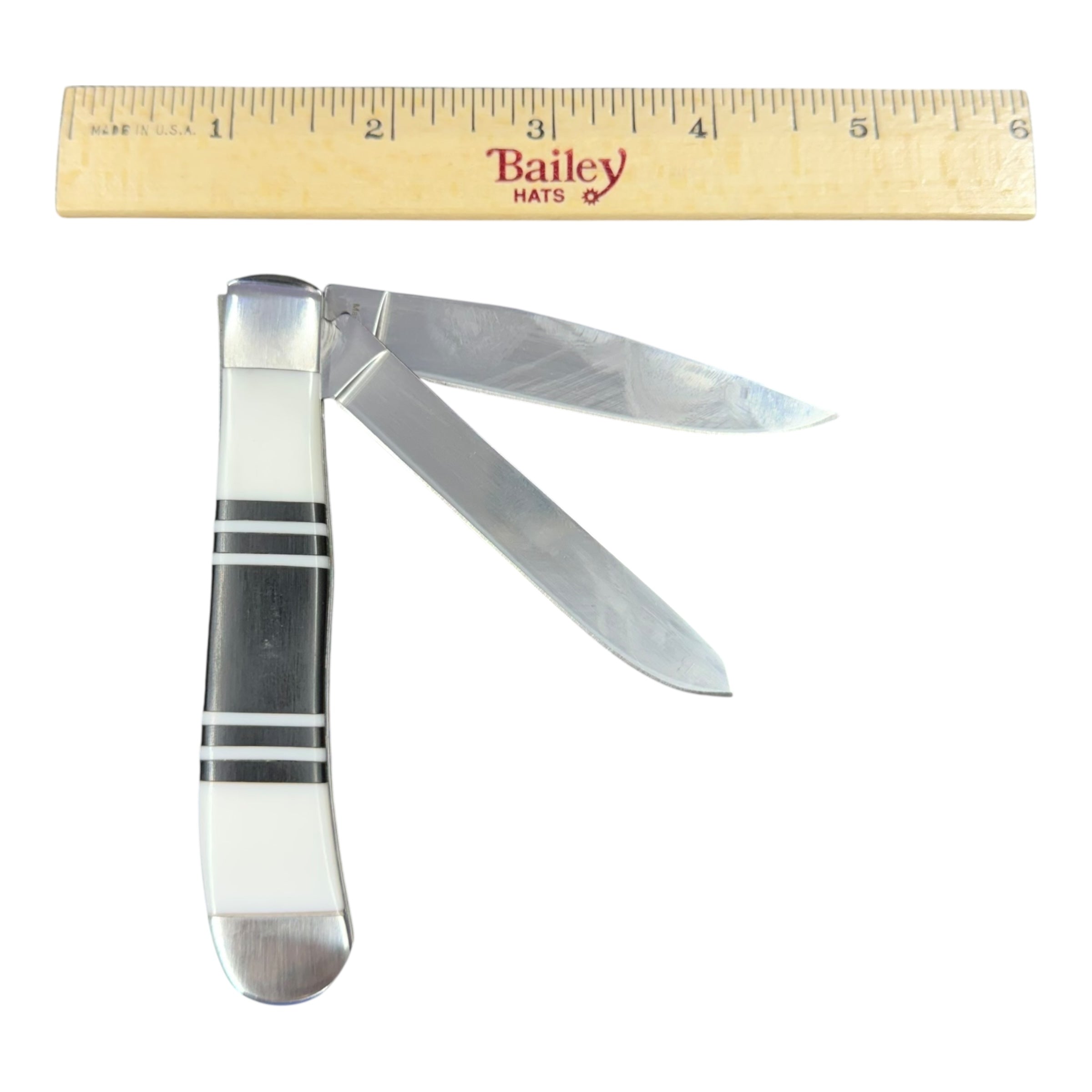 Twisted X XHG4 Folding Pocket Knife