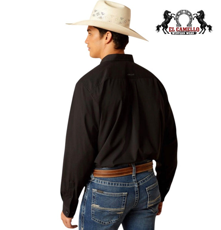 Ariat Men’s Black Geo Print Long Sleeve Western Shirt – 10080901
