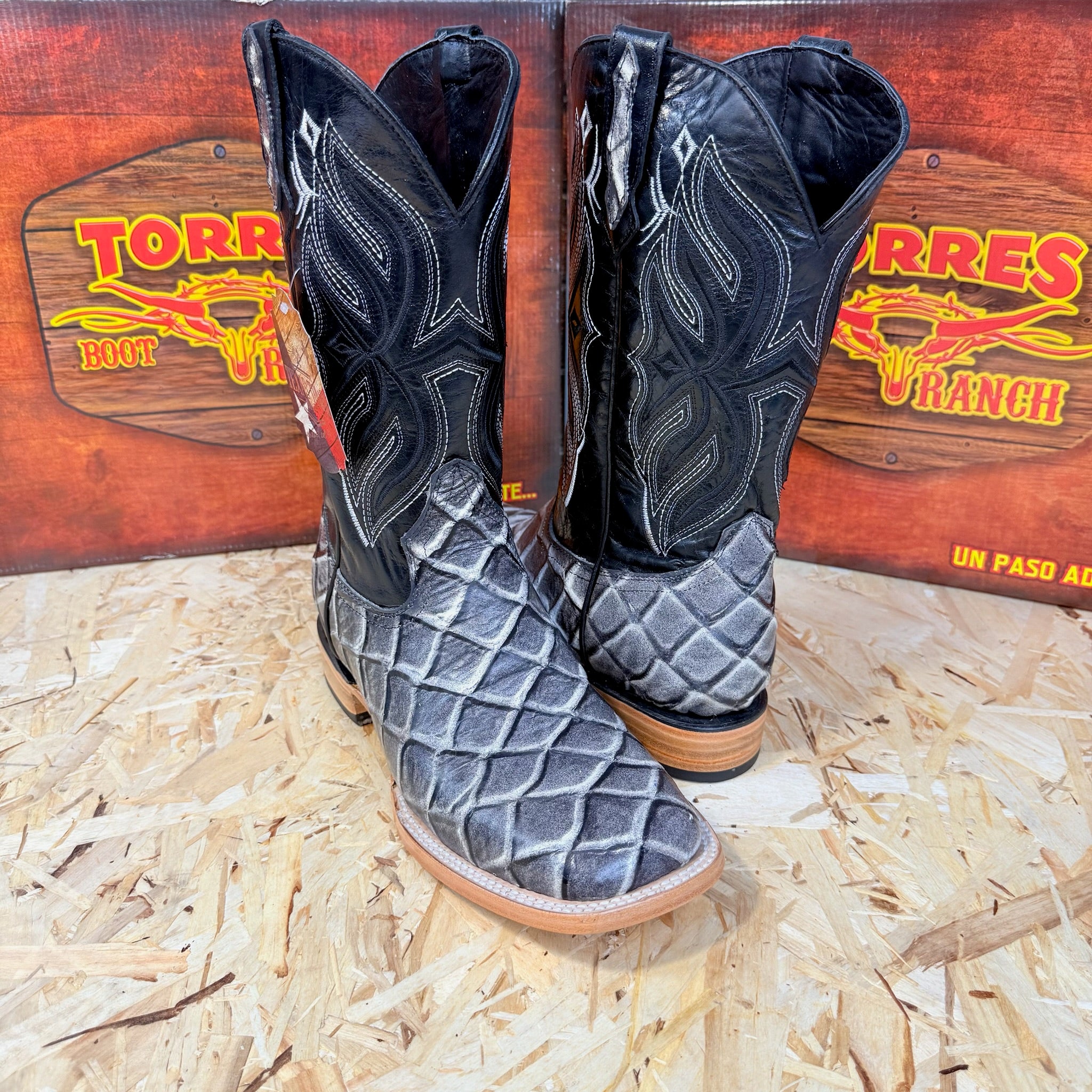 Iron Eclipse Torres Boot