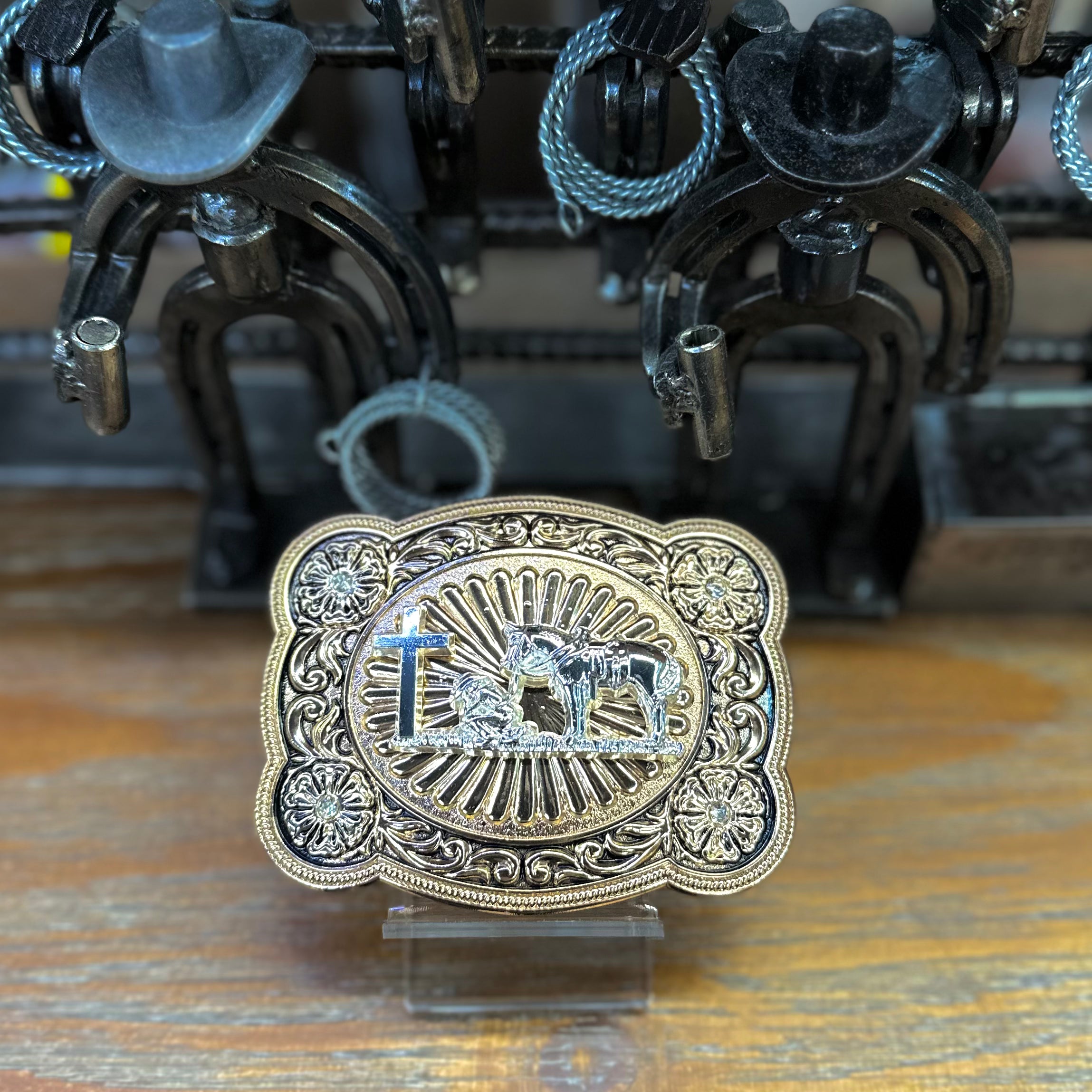 BRONZE COWBOYS PRAYER BUCKLE