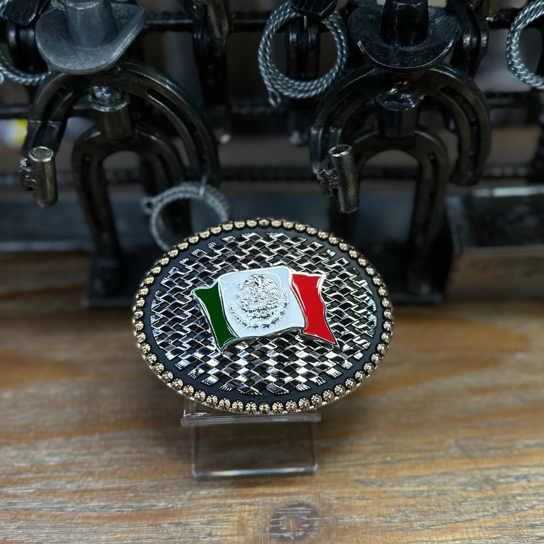 SILVER WOVEN DESIGN/BLACK UNDERLAY MEXFLAG BUCKLE