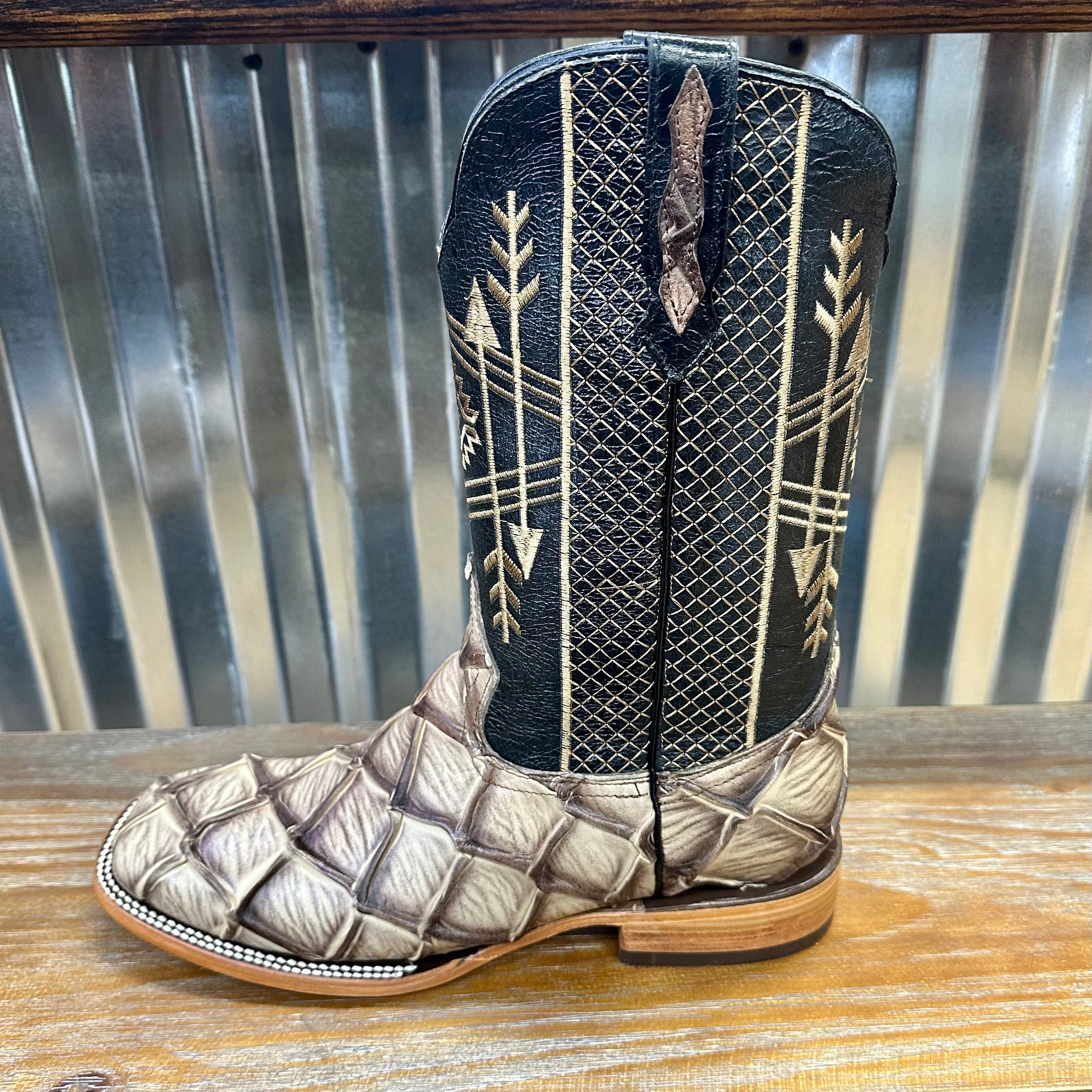 Print Pirarucu Fish Boot Sand