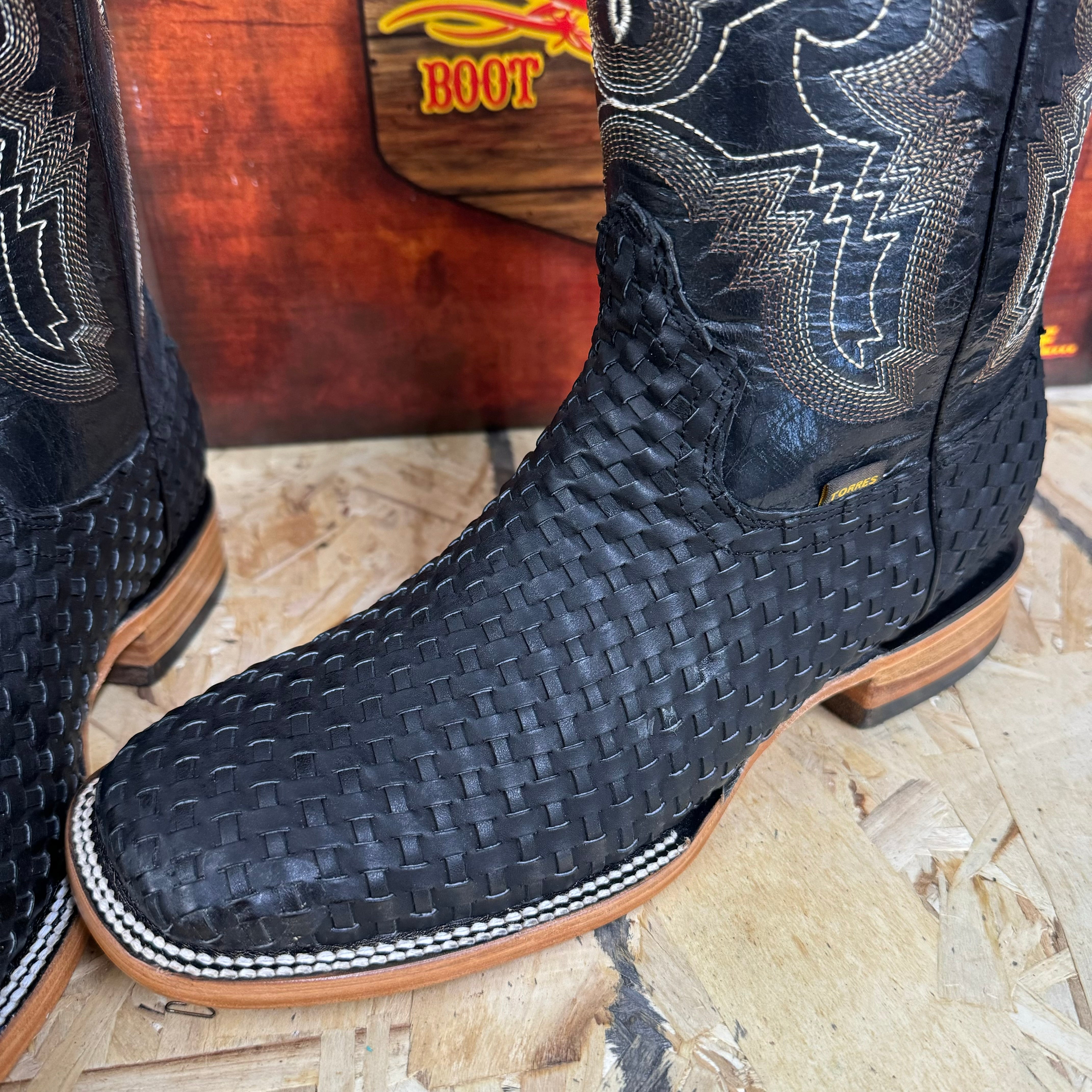 PETATILLO NEGRO TORRES BOOT