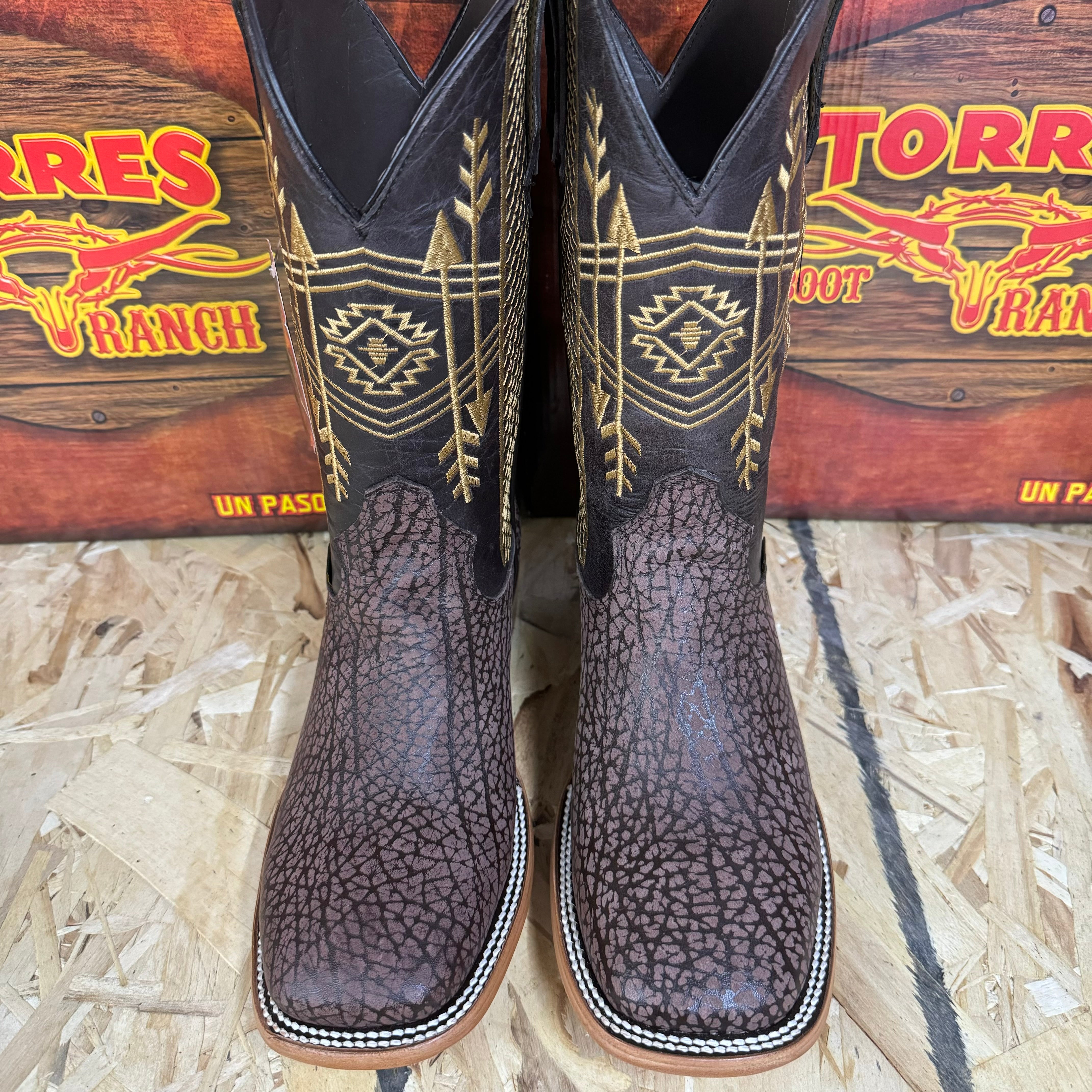 CUELLO DE TORO CAFÉ TORRES BOOT