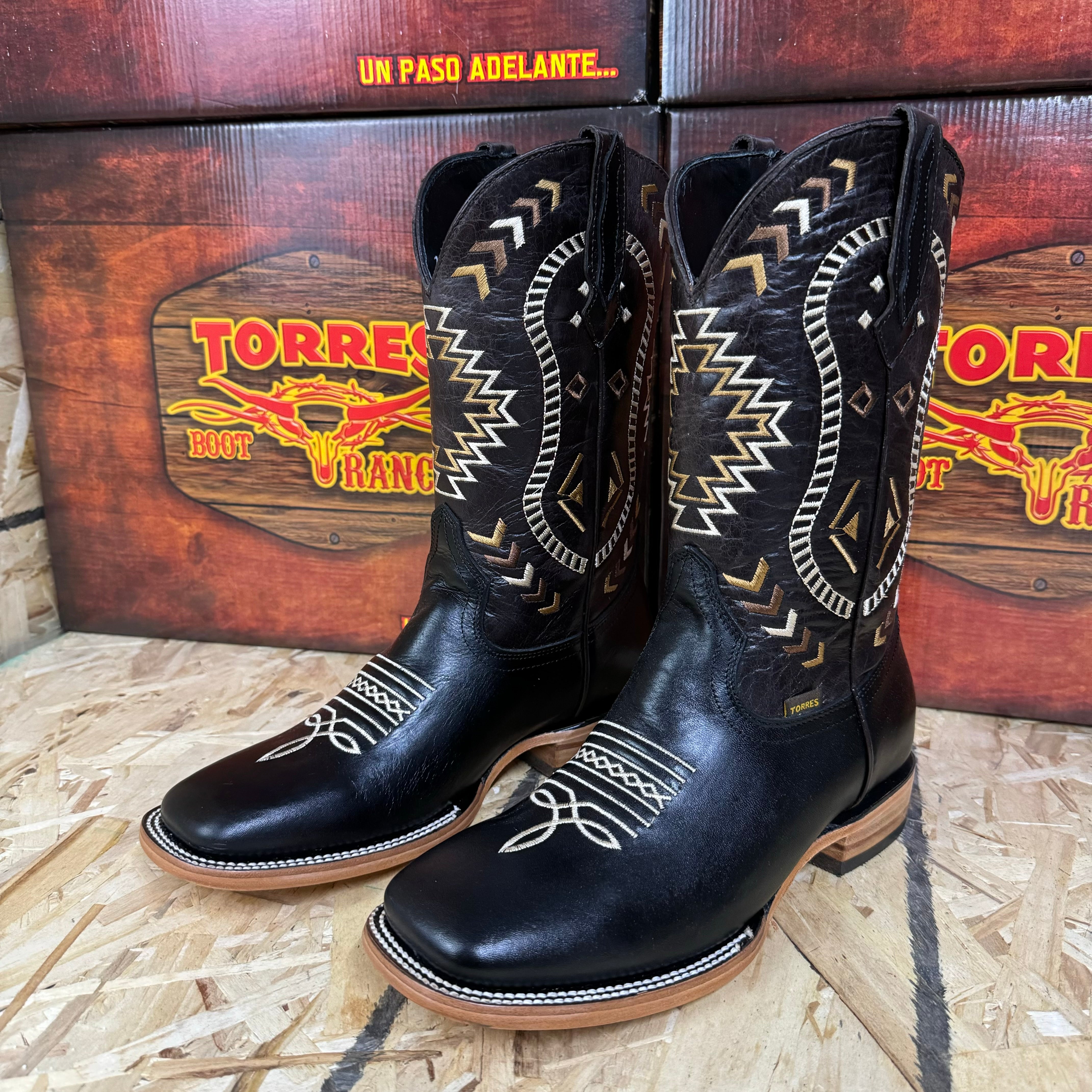 PULLOP NEGRO TORRES BOOT